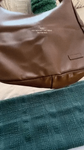 trendy tote bag
